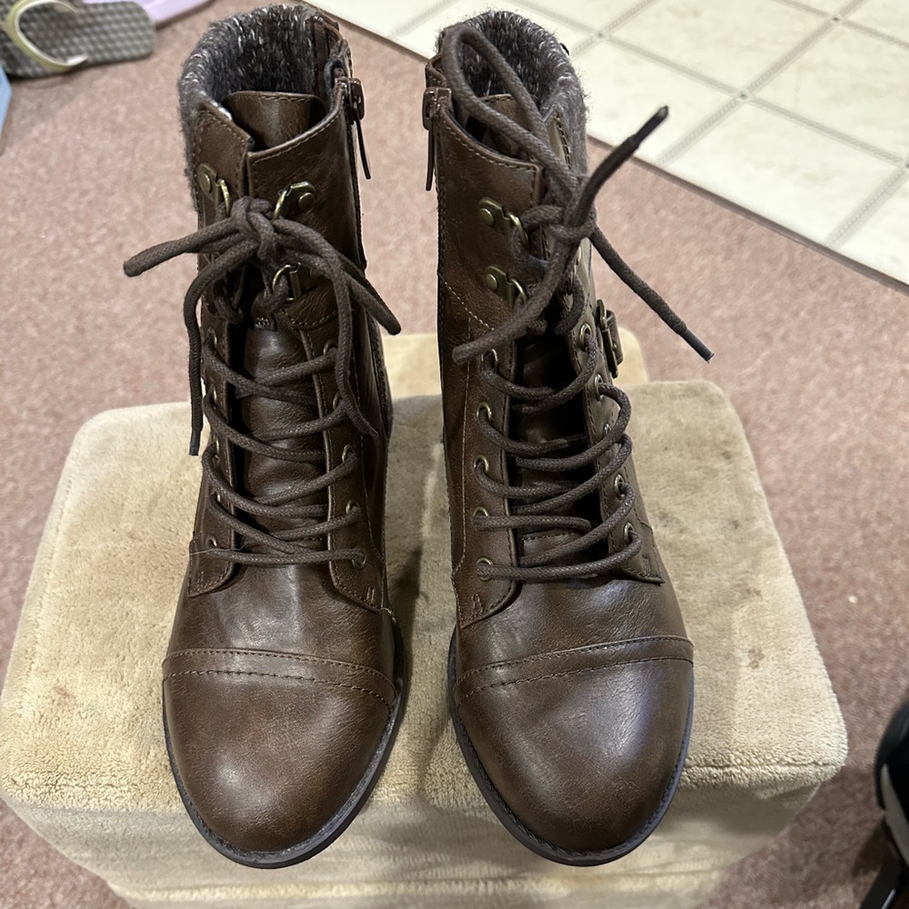 EUC Torrid Brown 7.5W lace up boots